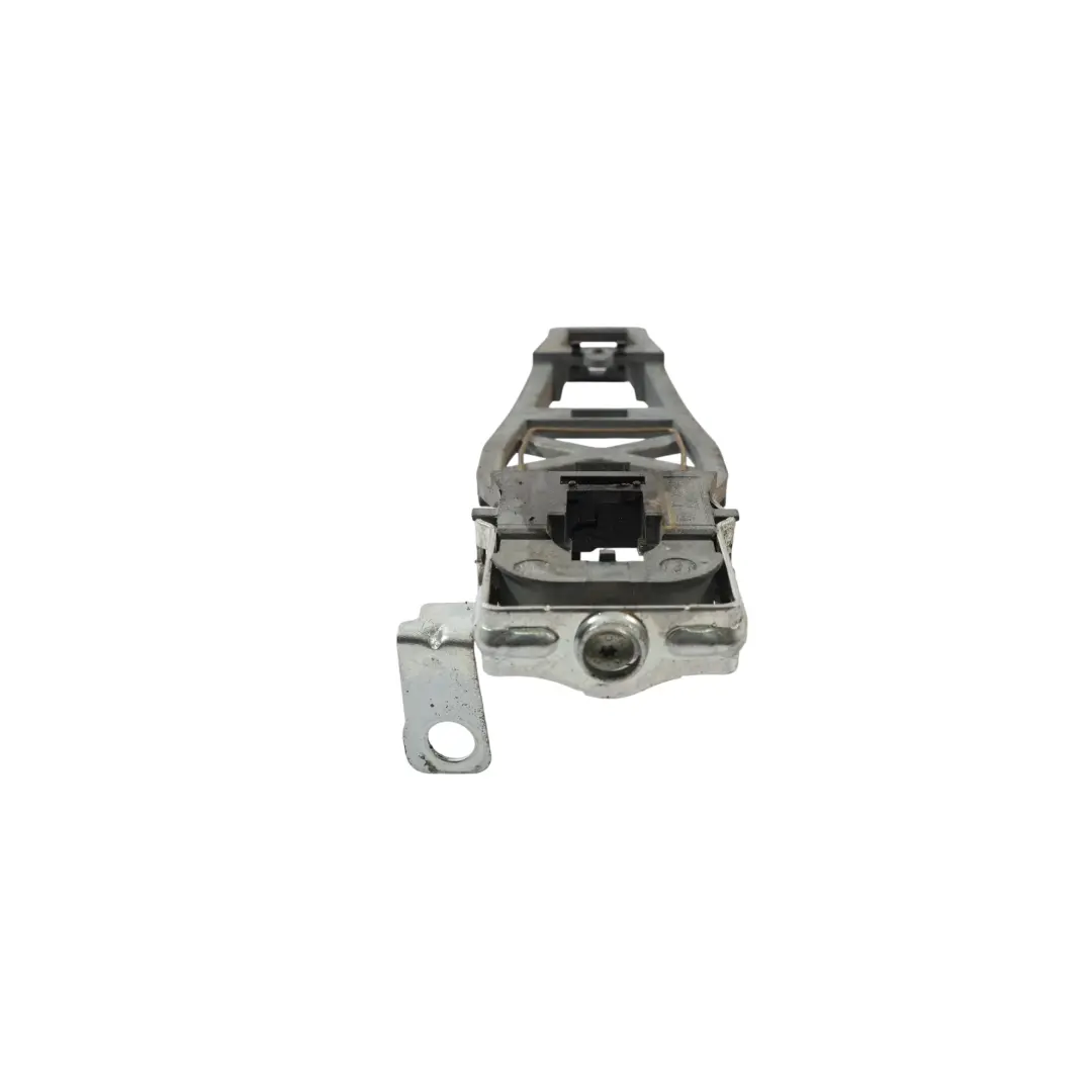 Supporto Maniglia Porta Anteriore Sinistra per Volkswagen Transporter T6 con numero di parte 7E0837885C Volkswagen Transporter T6 Supporto Maniglia Porta Anteriore Sinistra - SKU 7E0837885C - Numero di parte 7E0837885C