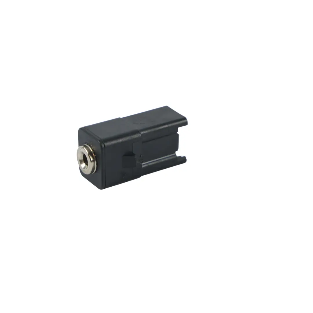 Ford Kuga C394 Mk1 AUX Input Socket Audio Connection Port - SKU 7M5T-19A164-AA - Part number 7M5T-19A164-AA