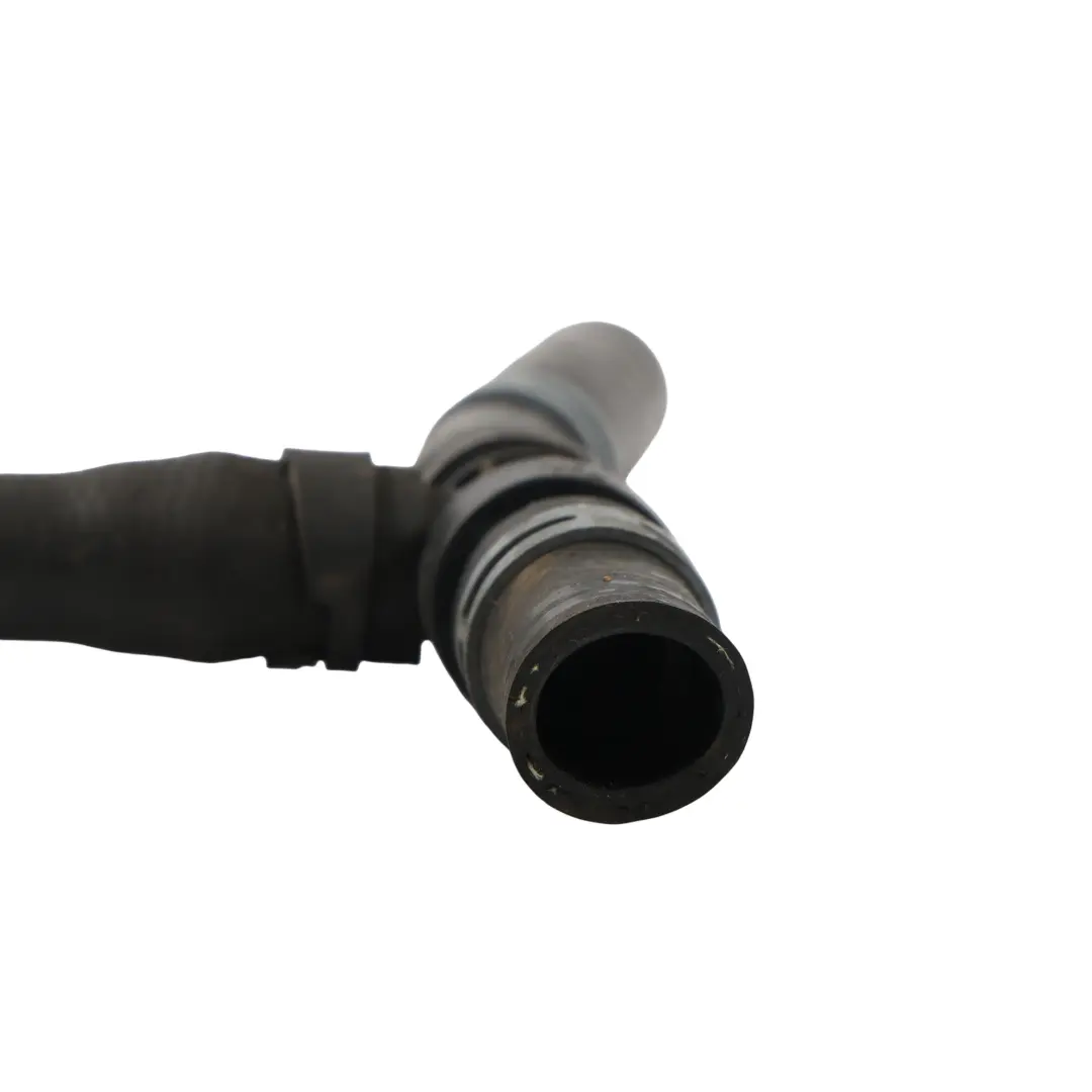 Porsche Cayenne S 92A Tuyau Conduite Liquide Refroidissement 3.0 TFSI - SKU 7P0122101E - Numéro de pièce 7P0122101E