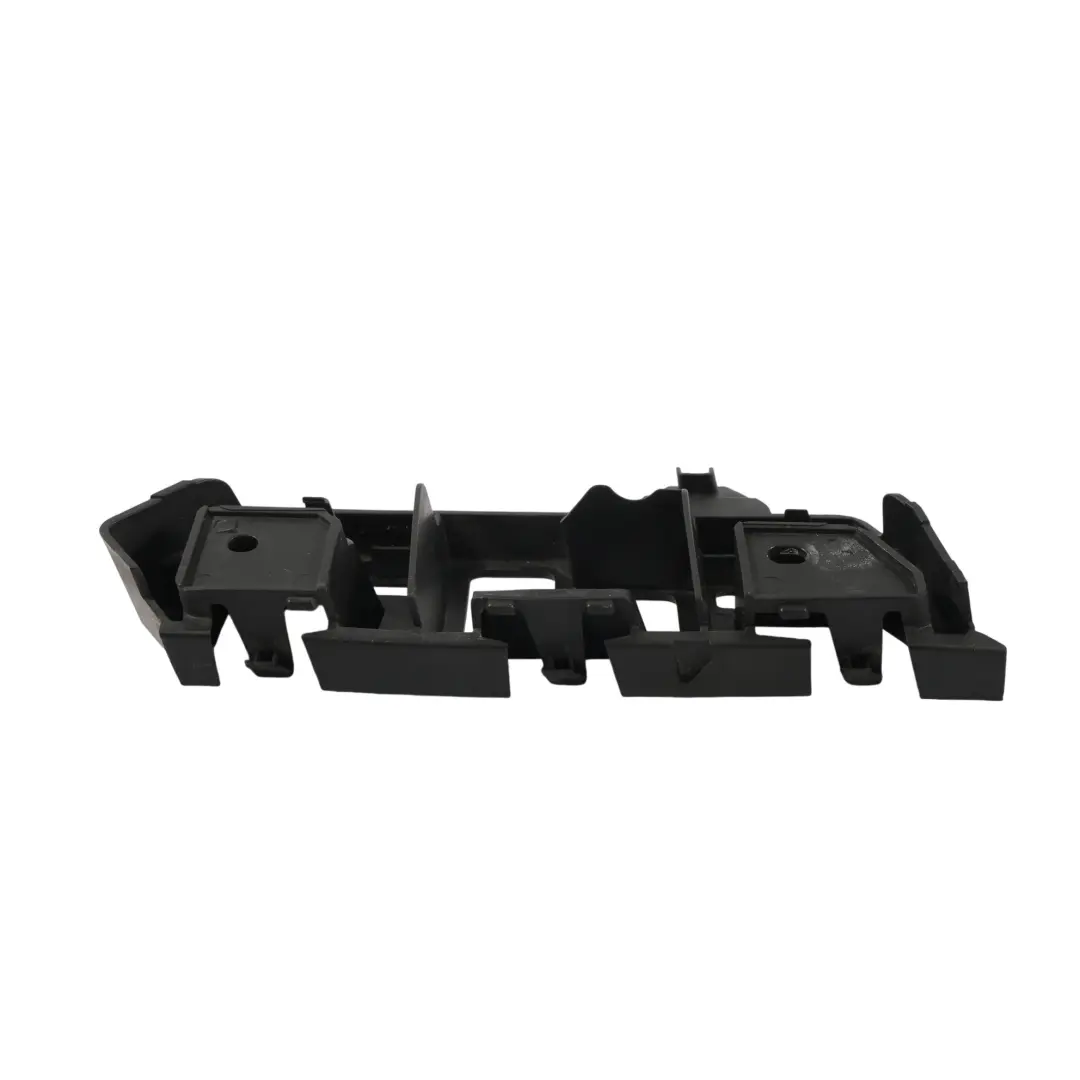 Porsche Cayenne 92A Soporte Guía Paragolpes Trasero Derecho - SKU 7P5807484 - Número de pieza 7P5807484