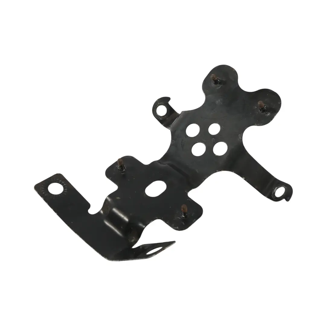 Porsche Cayenne S 92A Soporte Protección Cardán - SKU 7P5825811A - Número de pieza 7P5825811A
