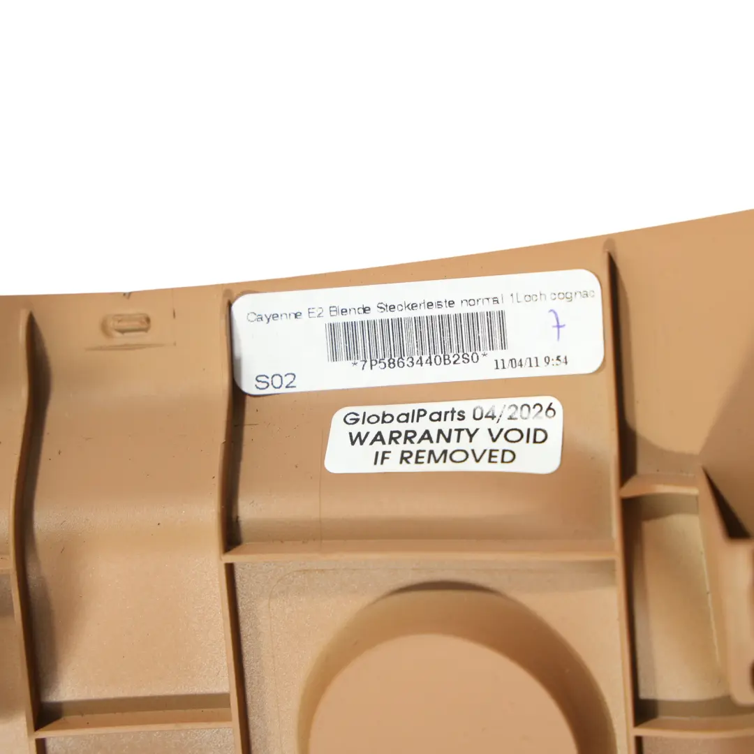 Mittelkonsole Hinten Blende 12V Buchse Beige für Porsche Cayenne 92A mit Teilenummer 7P5863440 Porsche Cayenne 92A Mittelkonsole Hinten Blende 12V Buchse Beige - SKU 7P5863440-1 - Teilenummer 7P5863440