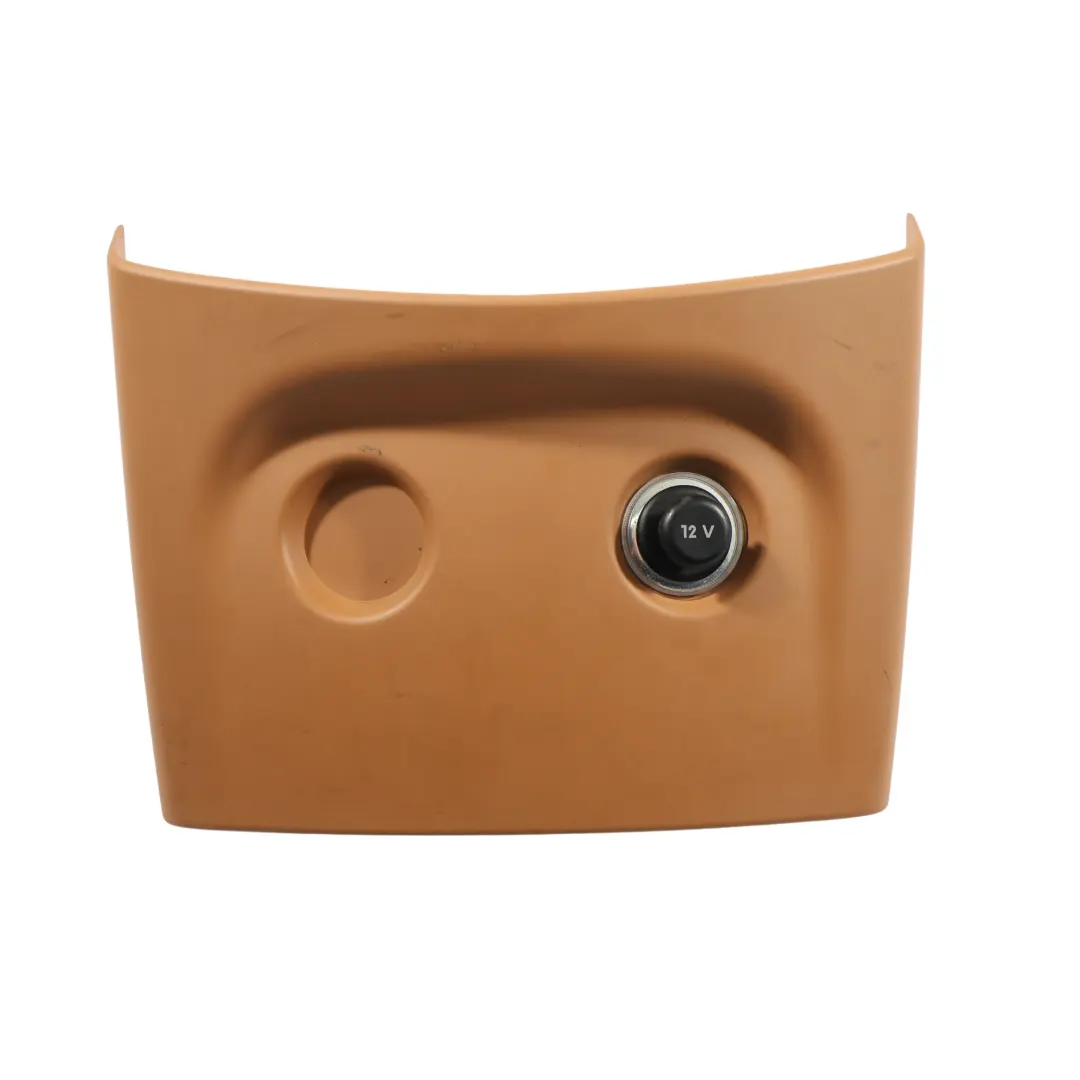 Panel Consola Central Trasera Enchufe 12V Beige para Porsche Cayenne 92A con número de pieza 7P5863440 Porsche Cayenne 92A Panel Consola Central Trasera Enchufe 12V Beige - SKU 7P5863440-1 - Número de pieza 7P5863440