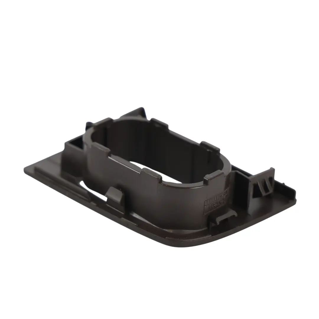 Porsche Cayenne 92A Marco Interruptor Ventana Trasera Derecho - SKU 7P5867376 - Número de pieza 7P5867376