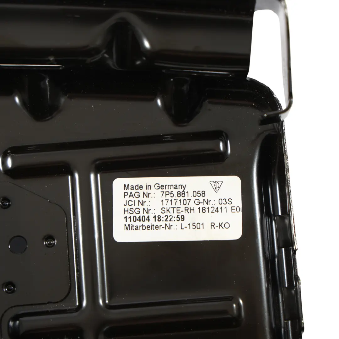 Przednia Prawa Osłona Regulatora Fotela do Porsche Cayenne 92A o numerze 7P5881058 Porsche Cayenne 92A Przednia Prawa Osłona Regulatora Fotela - SKU 7P5881058 - Numer Części 7P5881058