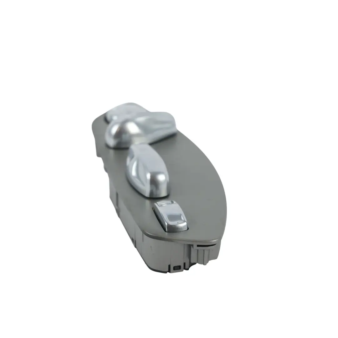 Interruttore Regolazione Sedile Anteriore Destro per Porsche Cayenne 92A con numero di parte 7PP959748P Porsche Cayenne 92A Interruttore Regolazione Sedile Anteriore Destro - SKU 7PP959748P - Numero di parte 7PP959748P