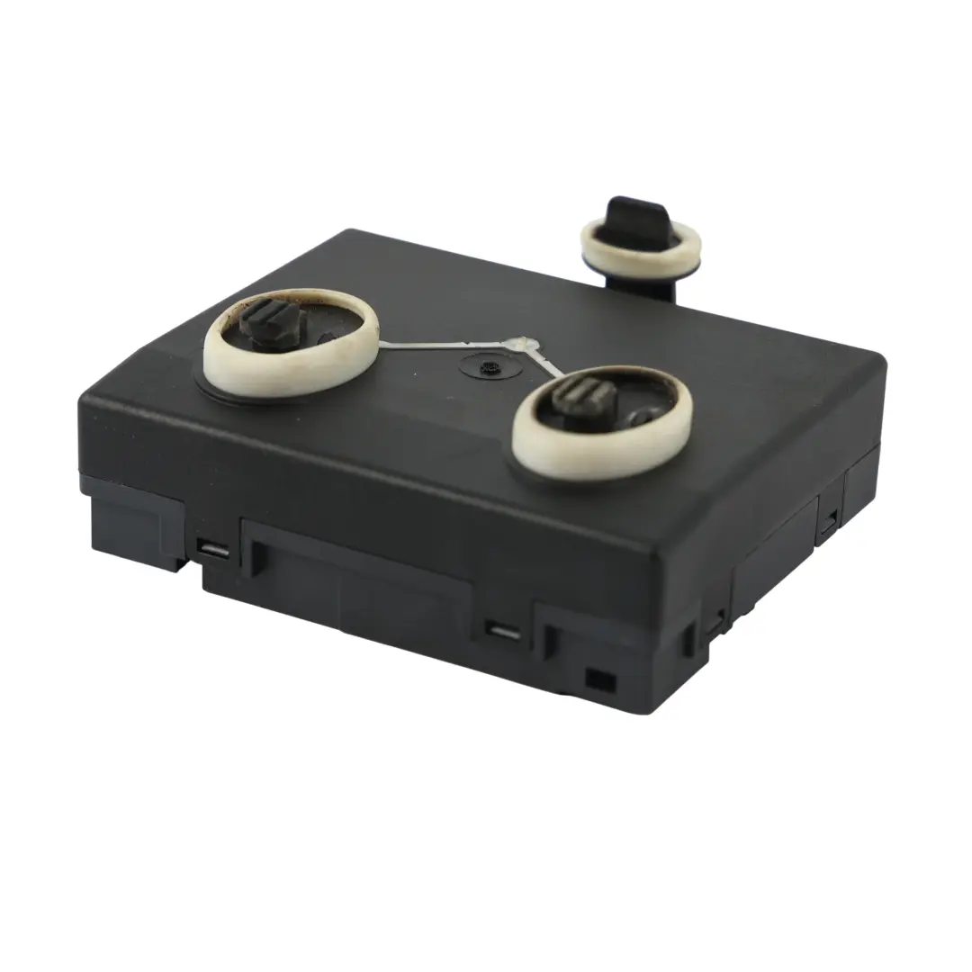 Modulo Controllo Porta Anteriore ECU Destro per Porsche Cayenne 92A con numero di parte 7PP959792L Porsche Cayenne 92A Modulo Controllo Porta Anteriore ECU Destro - SKU 7PP959792L - Numero di parte 7PP959792L