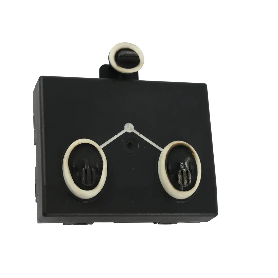 Módulo Control Puerta Delantero Derecho para Porsche Cayenne 92A con número de pieza 7PP959792L Porsche Cayenne 92A Módulo Control Puerta Delantero Derecho - SKU 7PP959792L - Número de pieza 7PP959792L