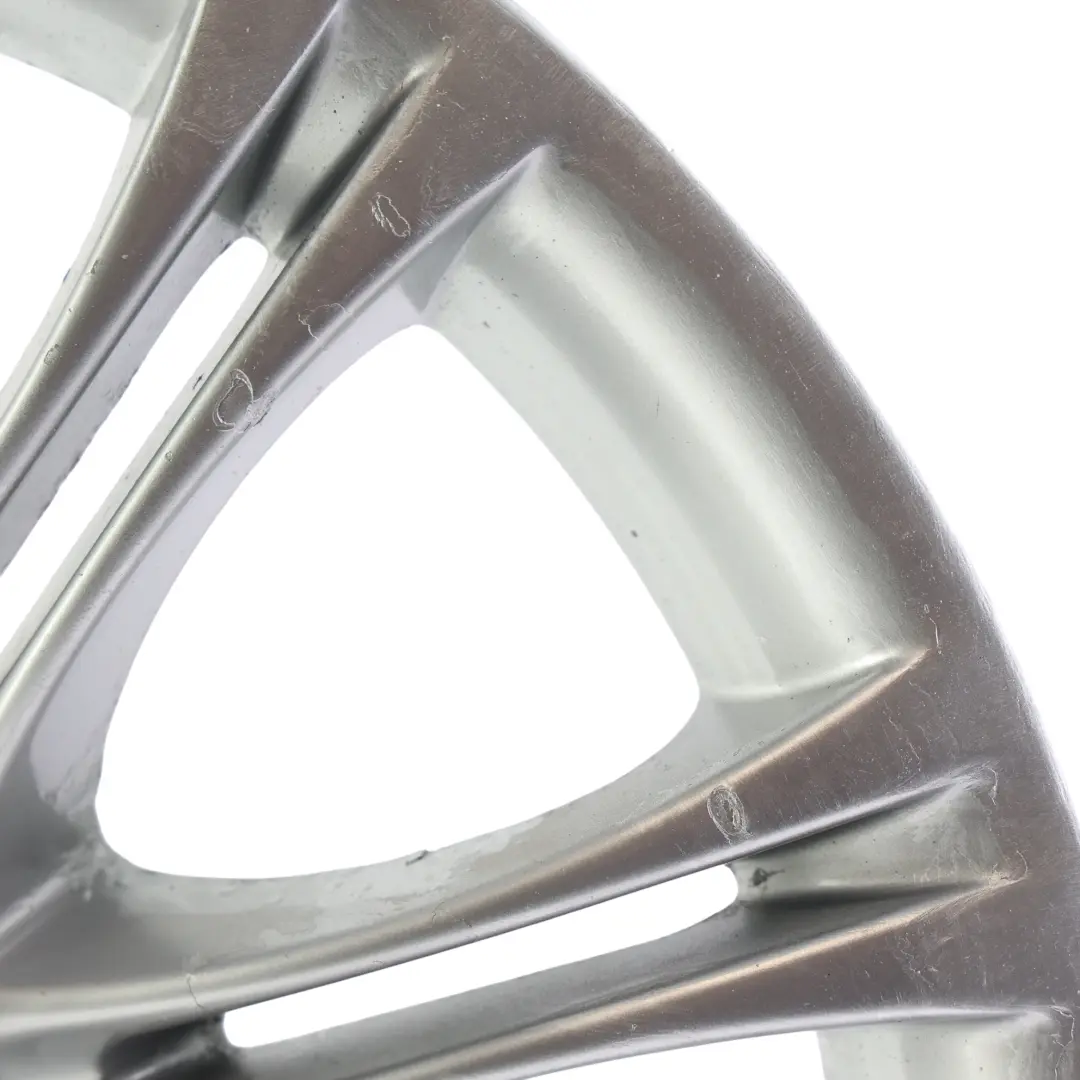 Jante Alliage Argent 18" ET:20 8J M Double Rayon 135 pour BMW E60 E61 à propos du numéro de pièce 8036947 BMW E60 E61 Jante Alliage Argent 18" ET:20 8J M Double Rayon 135 - SKU 8036947-2 - Numéro de pièce 8036947