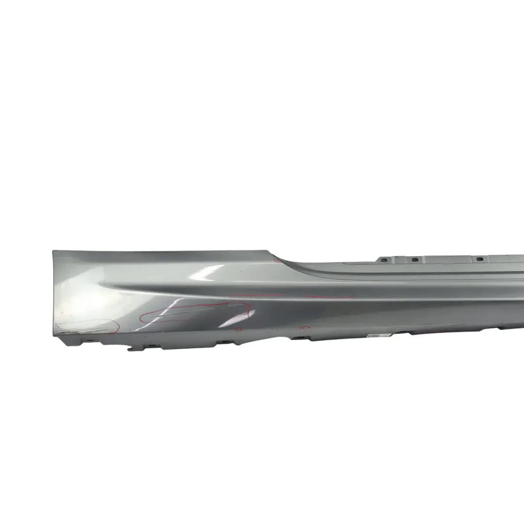 Bas de Caisse M Sport Panneau Droit Spacegrau Metallic A52 pour BMW F12 F13 à propos du numéro de pièce 8050418 BMW F12 F13 Bas de Caisse M Sport Panneau Droit Spacegrau Metallic A52 - SKU 8050418-SCG - Numéro de pièce 8050418