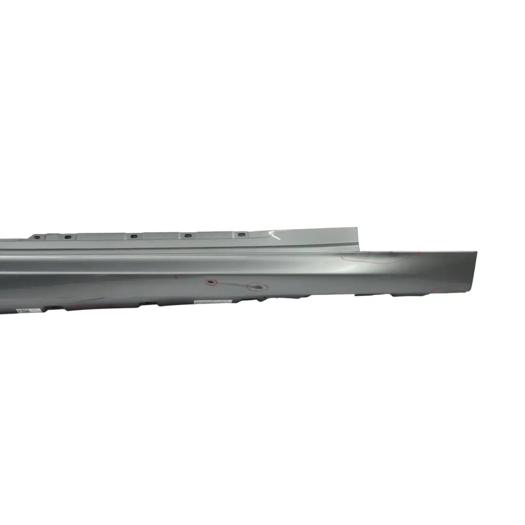 Bas de Caisse M Sport Panneau Droit Spacegrau Metallic A52 pour BMW F12 F13 à propos du numéro de pièce 8050418 BMW F12 F13 Bas de Caisse M Sport Panneau Droit Spacegrau Metallic A52 - SKU 8050418-SCG - Numéro de pièce 8050418