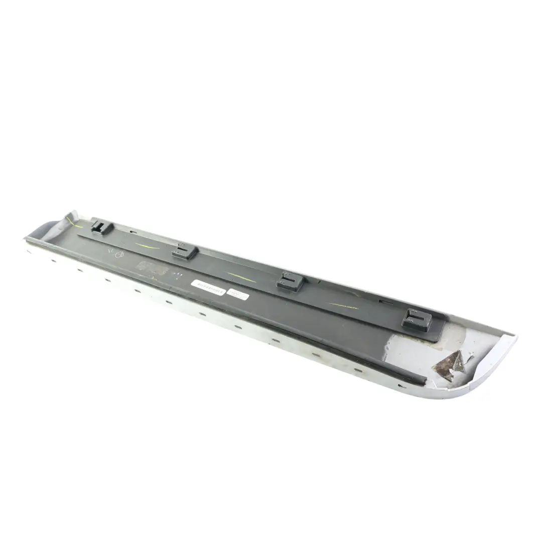 BMW X3 F25 Garniture Porte M Sport Arrière Droit Glacier Argent Métallisé A83 - SKU 8052084-GSB - Numéro de pièce 8052084