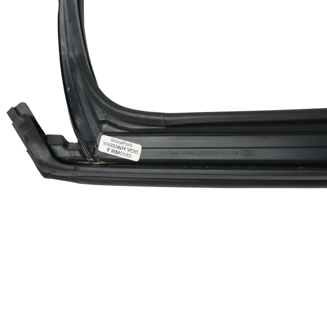 Audi Q5 FY Uszczelka Prowadnica Szyby Prawy Tylny Drzwi - SKU 80A839432A-1 - Numer Części 80A839432A