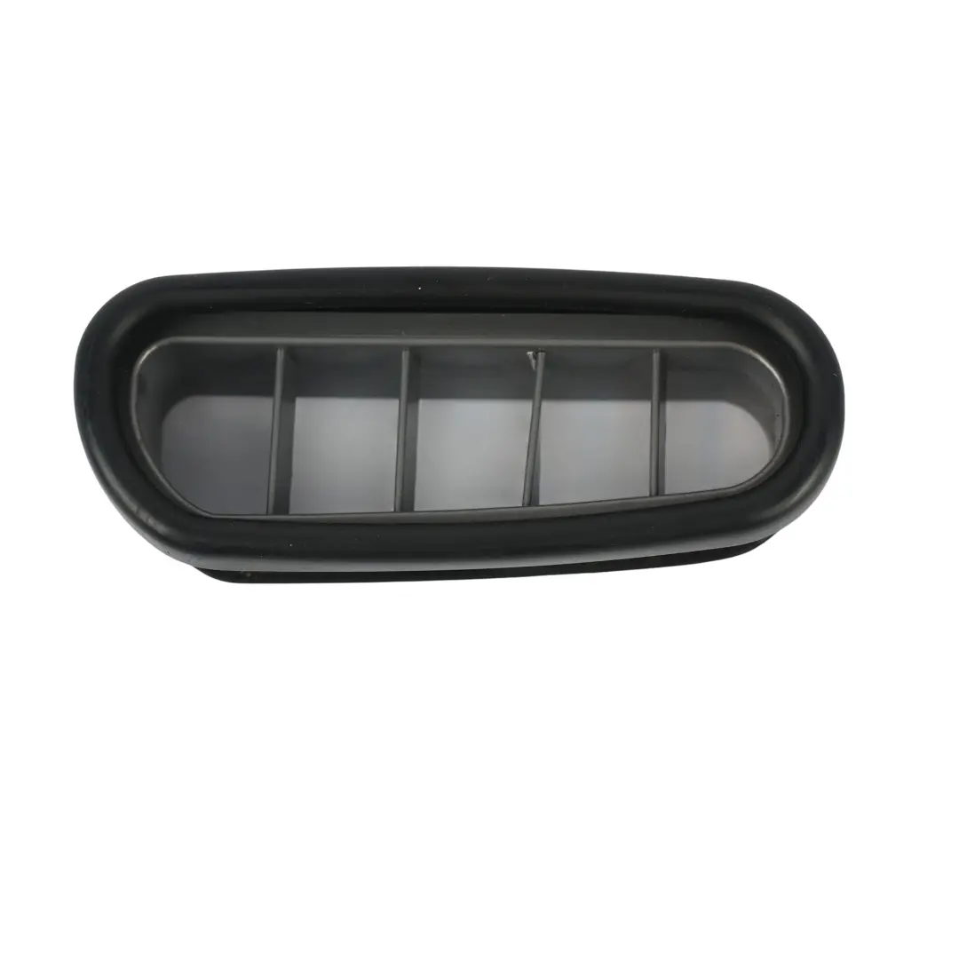 Kratka Wylotu Powietrza Drzwi Przednia Prawa do BMW E65 E66 o numerze 8240464 BMW E65 E66 Kratka Wylotu Powietrza Drzwi Przednia Prawa - SKU 8240464 - Numer Części 8240464