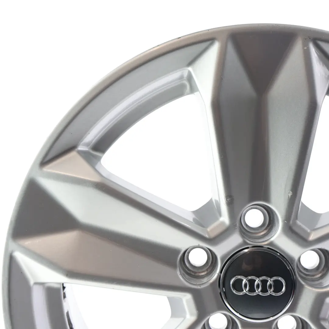 Llanta Aleación Plata 15" 6J ET:37 5/100 para Audi A1 GB con número de pieza 82A601025 Audi A1 GB Llanta Aleación Plata 15" 6J ET:37 5/100 - SKU 82A601025-2 - Número de pieza 82A601025
