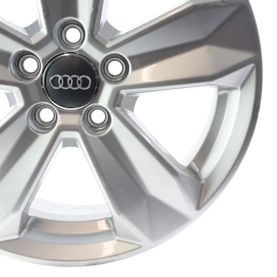 Audi A1 GB Cerchio Ruota Lega Argento 15" 6J ET:37 5/100 - SKU 82A601025-2 - Numero di parte 82A601025
