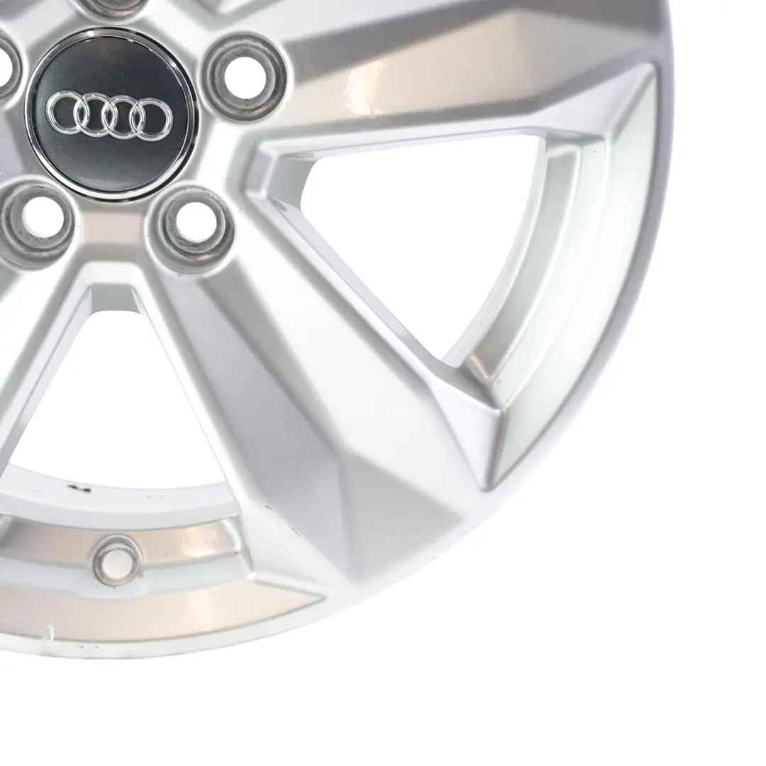 Audi A1 GB Jante Alliage Argent 15" 6J ET:37 5/100 - SKU 82A601025-3 - Numéro de pièce 82A601025