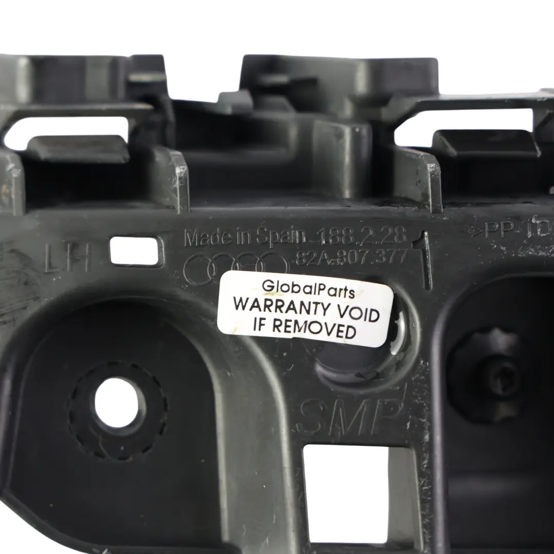 Audi A1 GB Support Fixation Pare-Chocs Arrière Gauche - SKU 82A807377 - Numéro de pièce 82A807377