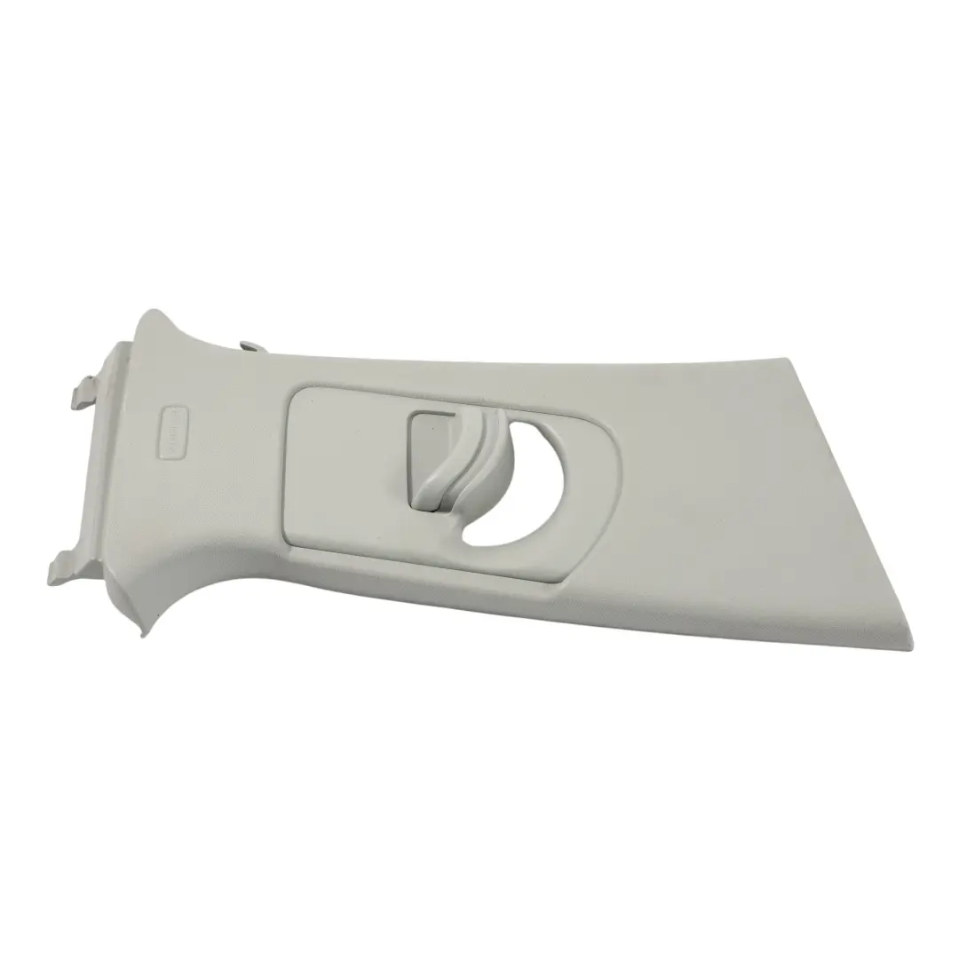 Rivestimento Montante B Superiore Destro Grigio per Audi A1 S1 GB con numero di parte 82G867244 Audi A1 S1 GB Rivestimento Montante B Superiore Destro Grigio - SKU 82G867244 - Numero di parte 82G867244
