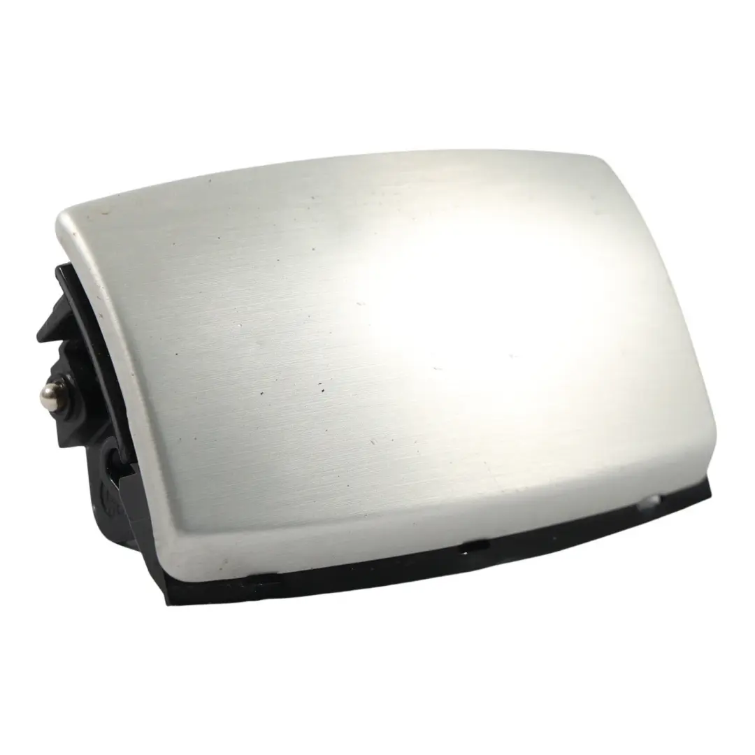 Popielniczka Tylna Konsola Środkowa Srebrna do Audi A4 B7 o numerze 8E0857961P Audi A4 B7 Popielniczka Tylna Konsola Środkowa Srebrna - SKU 8E0857961P - Numer Części 8E0857961P
