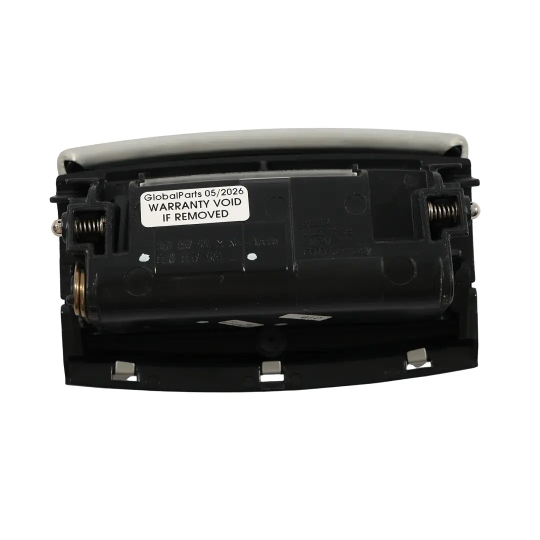 Aschenbecher Einsatz Mittelkonsole Hinten Silber für Audi A4 B7 mit Teilenummer 8E0857961P Audi A4 B7 Aschenbecher Einsatz Mittelkonsole Hinten Silber - SKU 8E0857961P - Teilenummer 8E0857961P