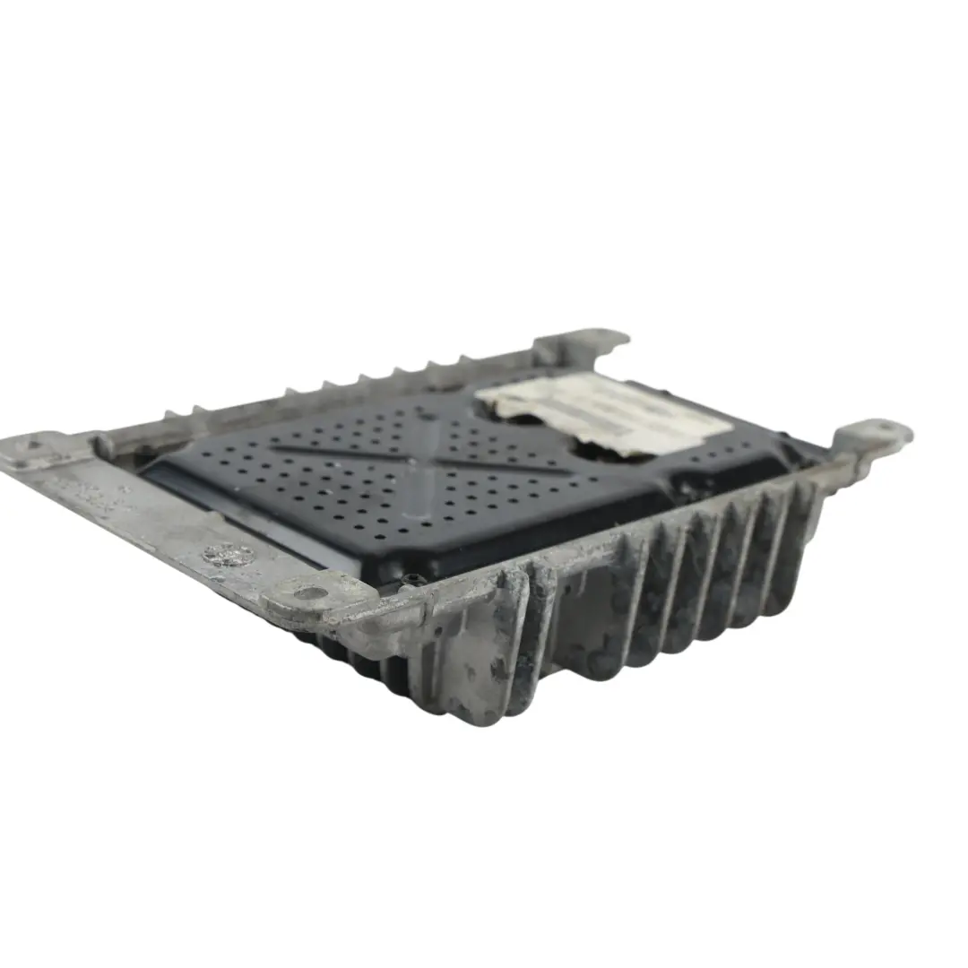 Wzmacniacz Audio BOSE Premium do Audi A4 B7 Cabrio o numerze 8H0035223C Audi A4 B7 Cabrio Wzmacniacz Audio BOSE Premium - SKU 8H0035223C - Numer Części 8H0035223C