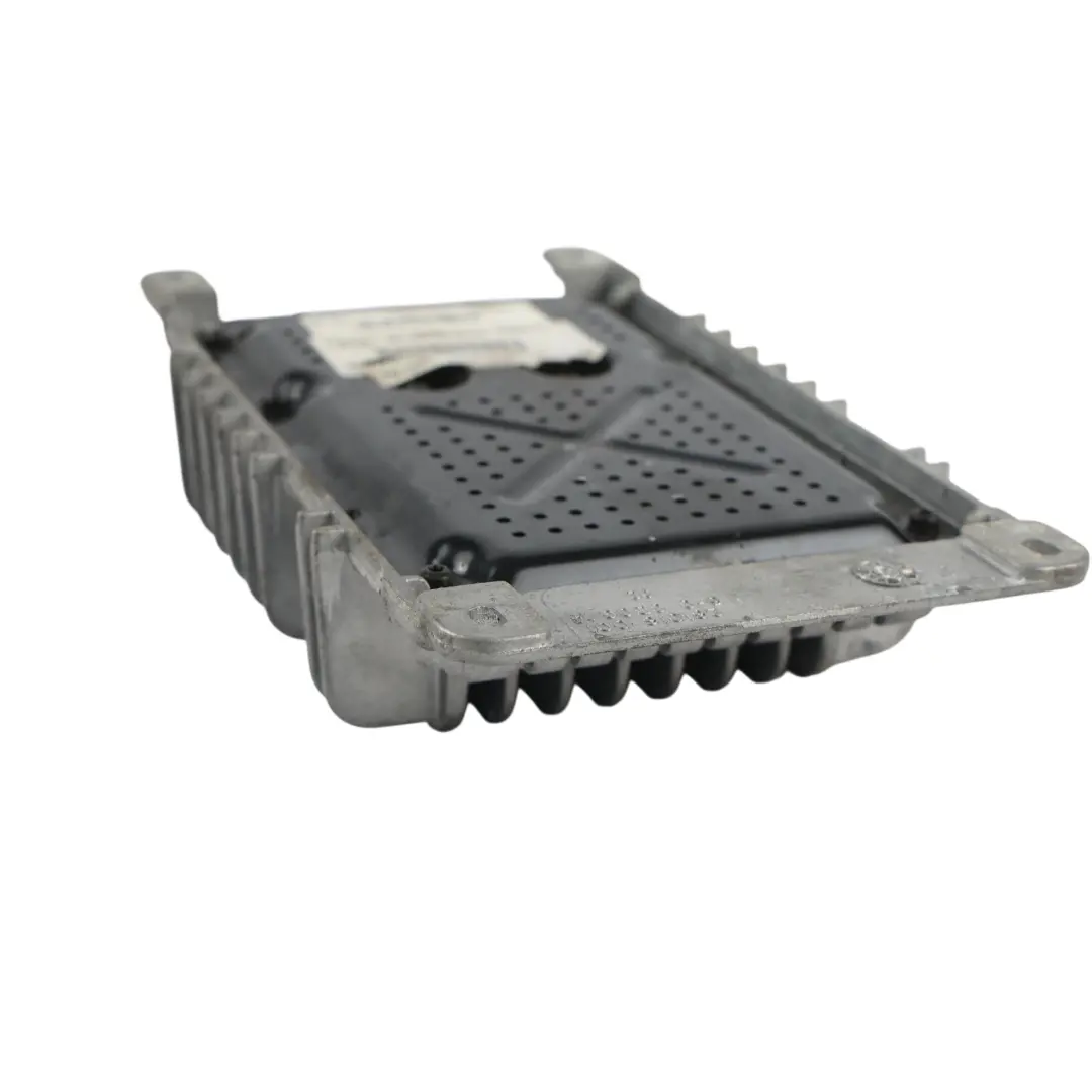 Wzmacniacz Audio BOSE Premium do Audi A4 B7 Cabrio o numerze 8H0035223C Audi A4 B7 Cabrio Wzmacniacz Audio BOSE Premium - SKU 8H0035223C - Numer Części 8H0035223C