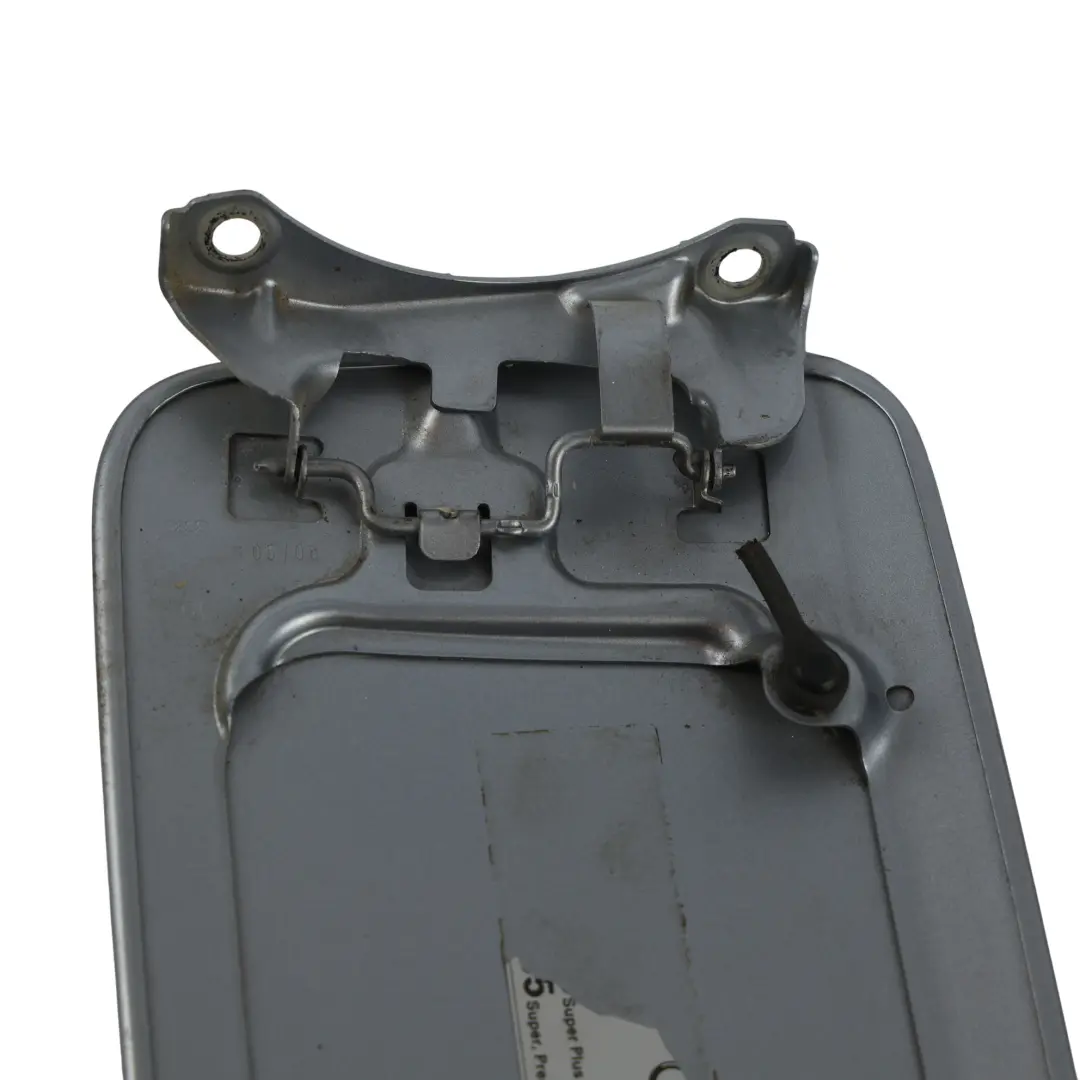 Sportello Carburante Tappo Serbatoio Avus Argento Perlato Y7J per Audi A4 B7 Cabrio con numero di parte 8H0809905 Audi A4 B7 Cabrio Sportello Carburante Tappo Serbatoio Avus Argento Perlato Y7J - SKU 8H0809905-AVS - Numero di parte 8H0809905