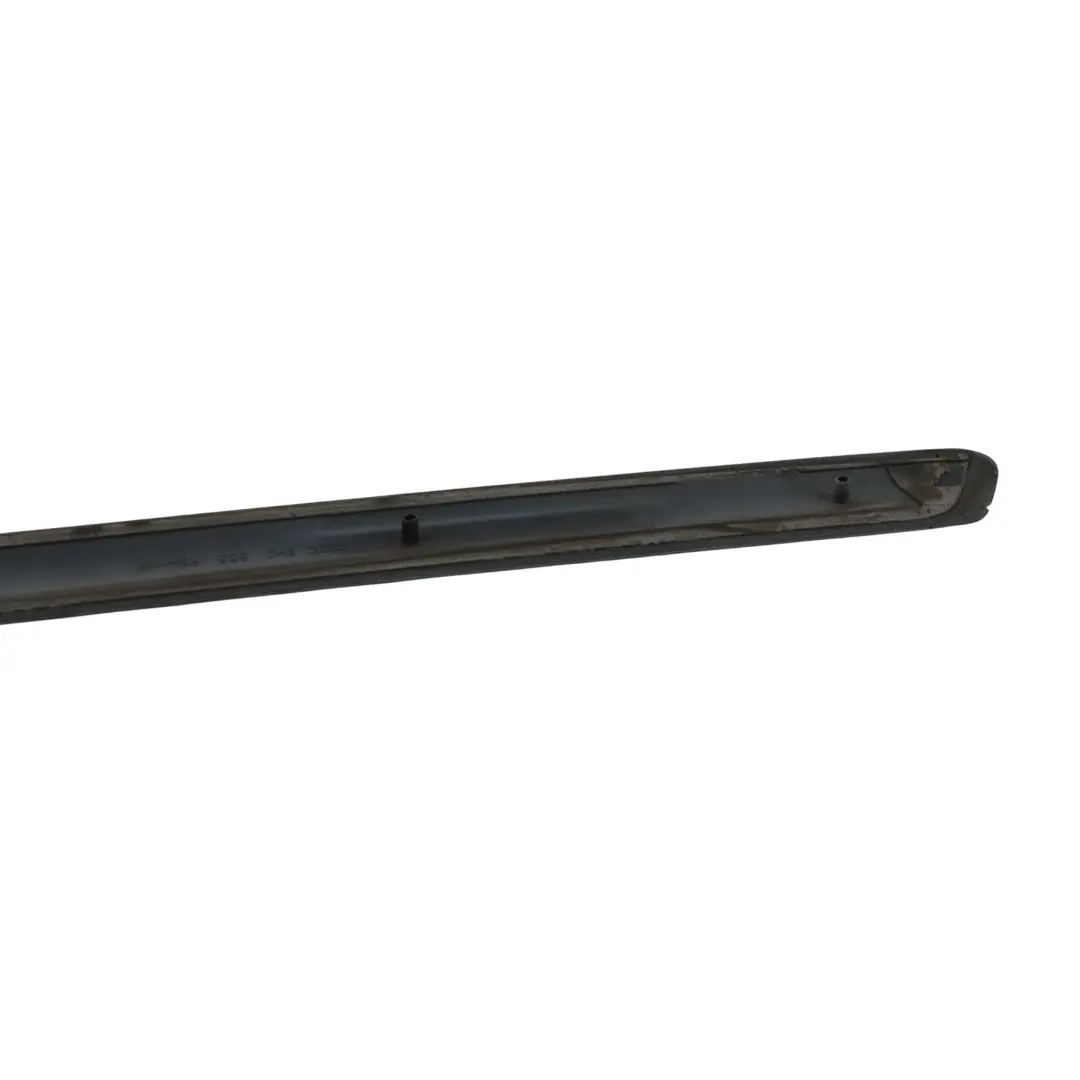 Baguette Moulure Porte Arrière Droite pour Audi A4 B7 Cabrio S-Line à propos du numéro de pièce 8H0853984 Audi A4 B7 Cabrio S-Line Baguette Moulure Porte Arrière Droite - SKU 8H0853984-1 - Numéro de pièce 8H0853984
