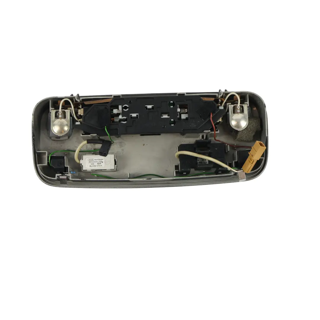 Innenraum Dach Licht Höflichkeits Karte Lese Lampe für Audi A4 B7 Cabrio mit Teilenummer 8H0947111K Audi A4 B7 Cabrio Innenraum Dach Licht Höflichkeits Karte Lese Lampe - SKU 8H0947111K - Teilenummer 8H0947111K
