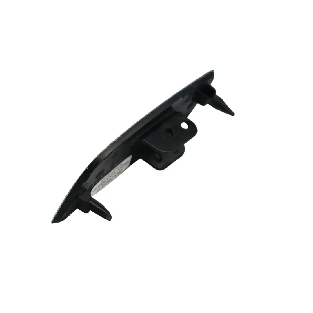 Cache Buse Lave Phare Droit Blanc Ibis Y9C pour Audi TT 8J à propos du numéro de pièce 8J0807754A Audi TT 8J Cache Buse Lave Phare Droit Blanc Ibis Y9C - SKU 8J0807754A-IWH - Numéro de pièce 8J0807754A
