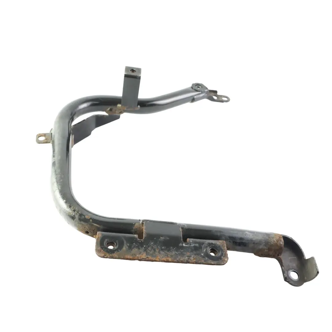 Audi A4 S4 8K A5 S5 8T Support Fixation Cadre Réservoir AdBlue - SKU 8K0131979C - Numéro de pièce 8K0131979C