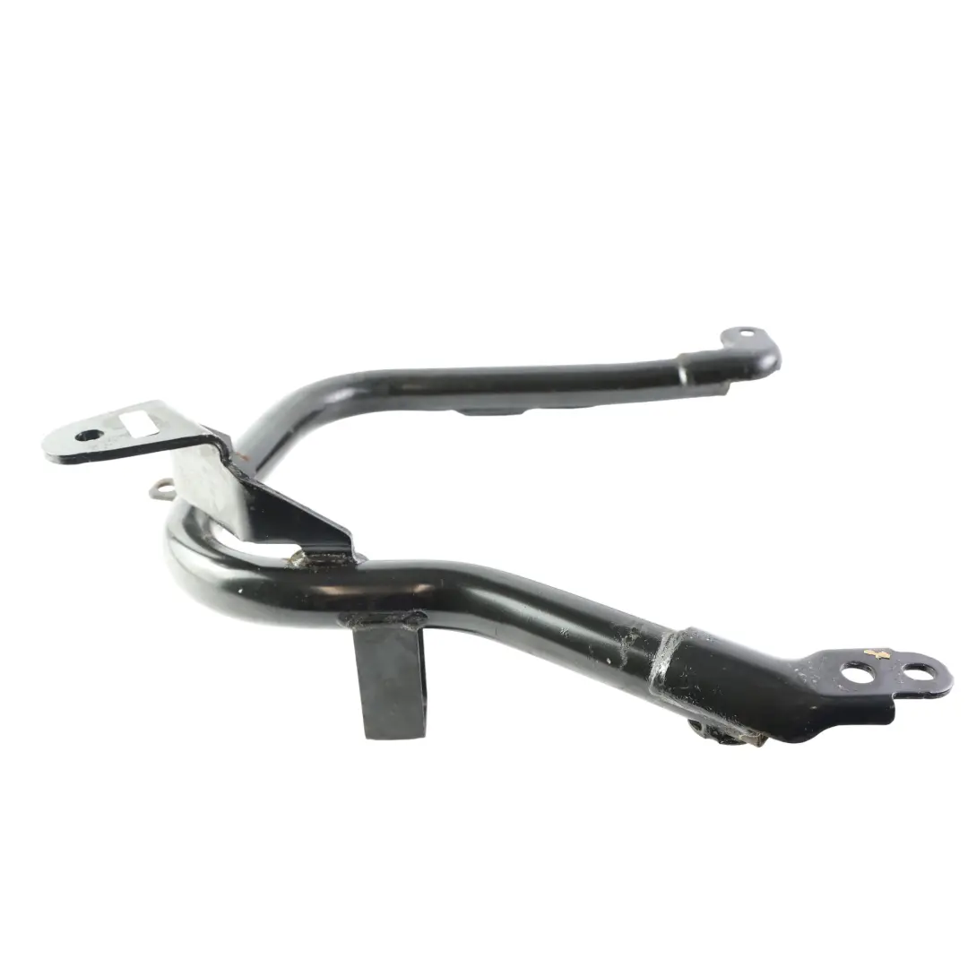 8K A5 S5 8T AdBlue Tank Halterahmen Halterung für Audi A4 S4 mit Teilenummer 8K0131979C Audi A4 S4 8K A5 S5 8T AdBlue Tank Halterahmen Halterung - SKU 8K0131979C - Teilenummer 8K0131979C