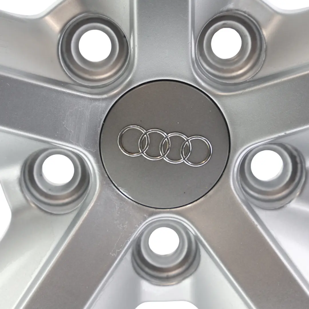 8K Jante Alliage Argent 18" ET:47 8J Étoile pour Audi A4 B8 à propos du numéro de pièce 8K0601025Q Audi A4 B8 8K Jante Alliage Argent 18" ET:47 8J Étoile - SKU 8K0601025Q-4 - Numéro de pièce 8K0601025Q