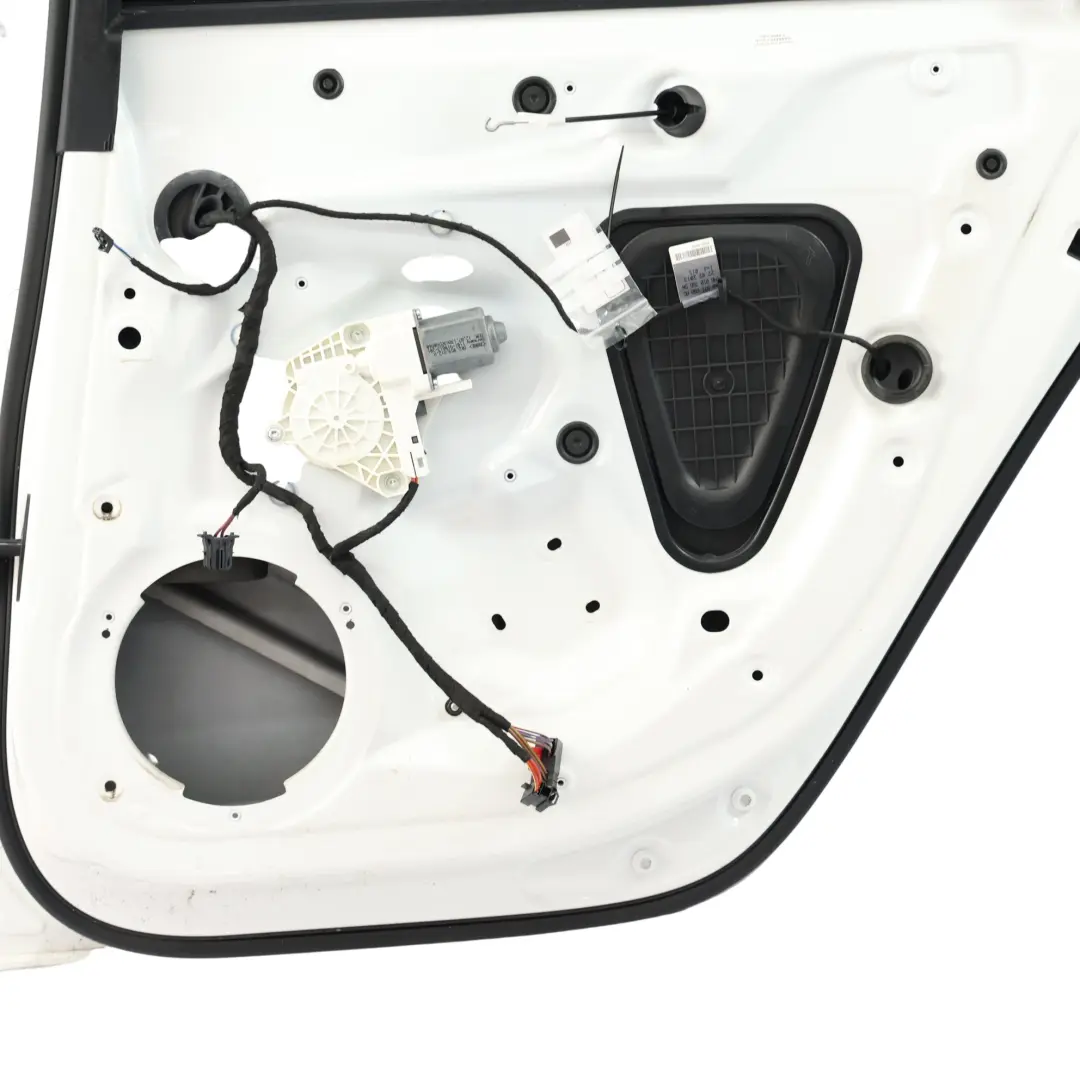 Arrière Droite Argent Glace Métallisé X7W pour Audi A4 B8 Porte à propos du numéro de pièce 8K5833052D Audi A4 B8 Porte Arrière Droite Argent Glace Métallisé X7W - SKU 8K5833052D-IWH - Numéro de pièce 8K5833052D