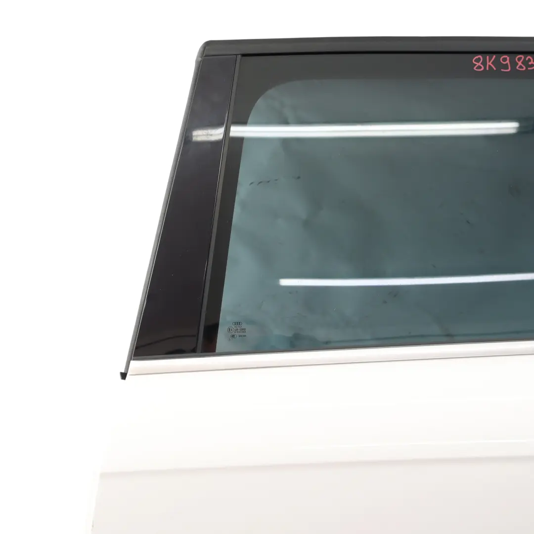Arrière Gauche Blanc Ibis Y9C pour Audi A4 B8 Avant Porte à propos du numéro de pièce 8K9833051D Audi A4 B8 Avant Porte Arrière Gauche Blanc Ibis Y9C - SKU 8K9833051D-IWH - Numéro de pièce 8K9833051D