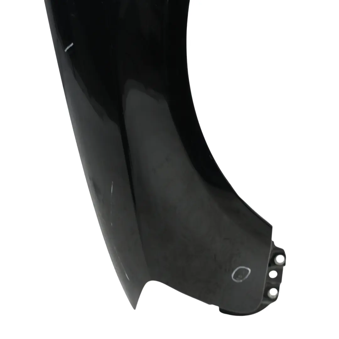 Audi A3 8P Parafango Anteriore Sinistro Nero Brillante Metallizzato Y9B - SKU 8P0821105F-BBL - Numero di parte 8P0821105F