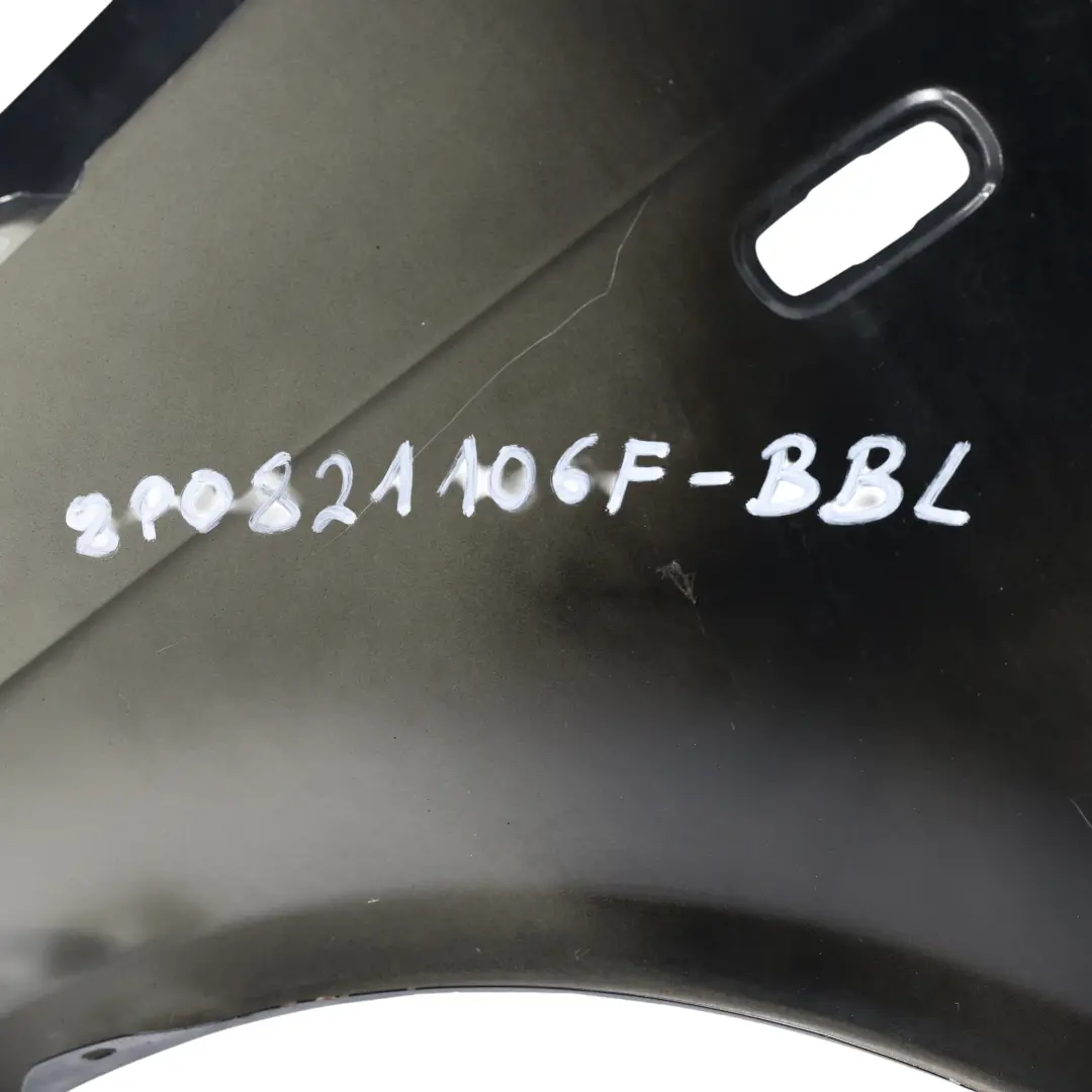 Panel Delantero Derecho Guardabarros Negro Brillante Metalizado Y9B para Audi A3 8P con número de pieza 8P0821106F Audi A3 8P Panel Delantero Derecho Guardabarros Negro Brillante Metalizado Y9B - SKU 8P0821106F-BBL - Número de pieza 8P0821106F