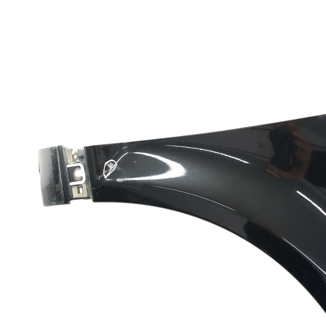 Seitenteil Vorne Rechts Kotflügel Brillantschwarz Metallic Y9B für Audi A3 8P mit Teilenummer 8P0821106F Audi A3 8P Seitenteil Vorne Rechts Kotflügel Brillantschwarz Metallic Y9B - SKU 8P0821106F-BBL - Teilenummer 8P0821106F