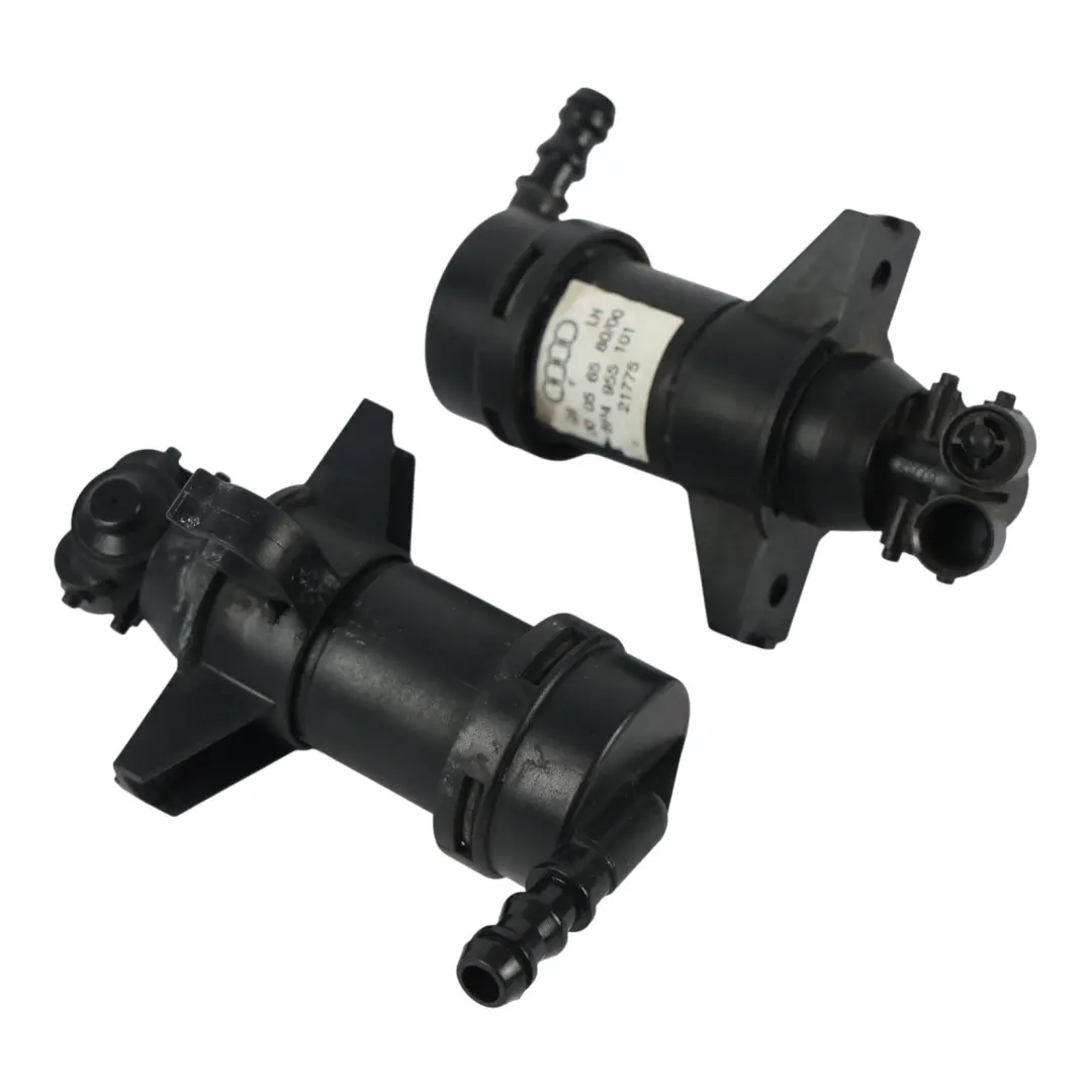 Ugello Spruzzatore Lavafari Sinistro Destro SET per Audi A3 S3 8P con numero di parte 8P0955101 Audi A3 S3 8P Ugello Spruzzatore Lavafari Sinistro Destro SET - SKU 8P0955101 - Numero di parte 8P0955101