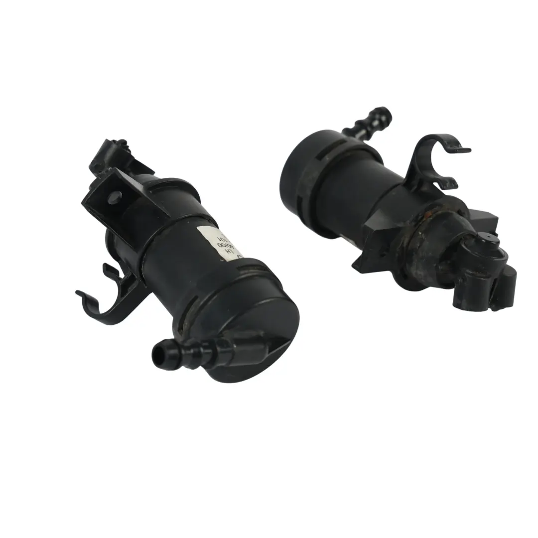 Ugello Spruzzatore Lavafari Sinistro Destro SET per Audi A3 S3 8P con numero di parte 8P0955101 Audi A3 S3 8P Ugello Spruzzatore Lavafari Sinistro Destro SET - SKU 8P0955101 - Numero di parte 8P0955101