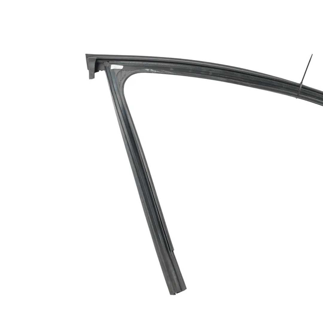 Guarnizione Guida Vetro Finestrino Anteriore Sinistro per Audi Q5 8R con numero di parte 8R0837439F Audi Q5 8R Guarnizione Guida Vetro Finestrino Anteriore Sinistro - SKU 8R0837439F - Numero di parte 8R0837439F