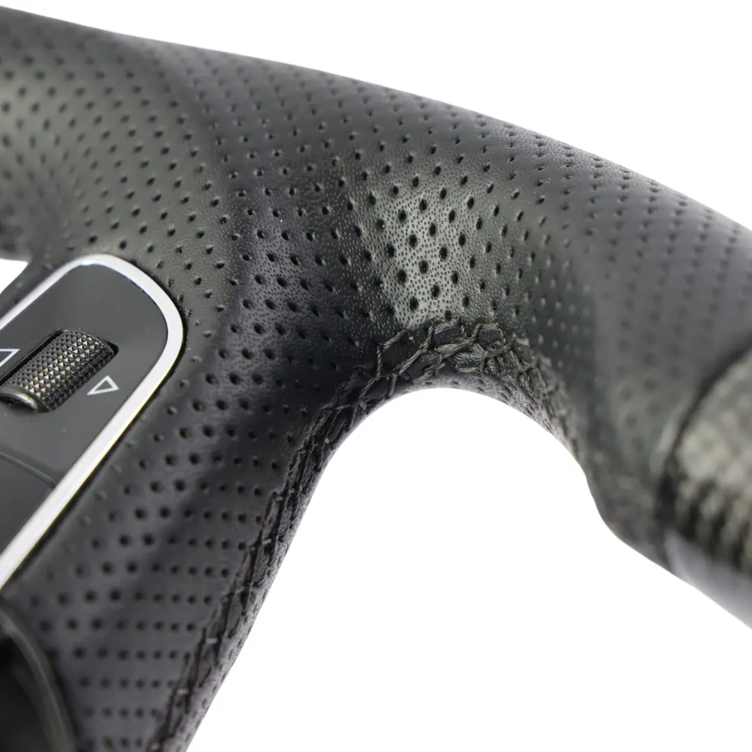 Look Cuero Carbono Fondo Plano para Audi A4 B8 A5 8T Volante RS con número de pieza 8T0419091A Audi A4 B8 A5 8T Volante RS Look Cuero Carbono Fondo Plano - SKU 8T0419091A-4 - Número de pieza 8T0419091A