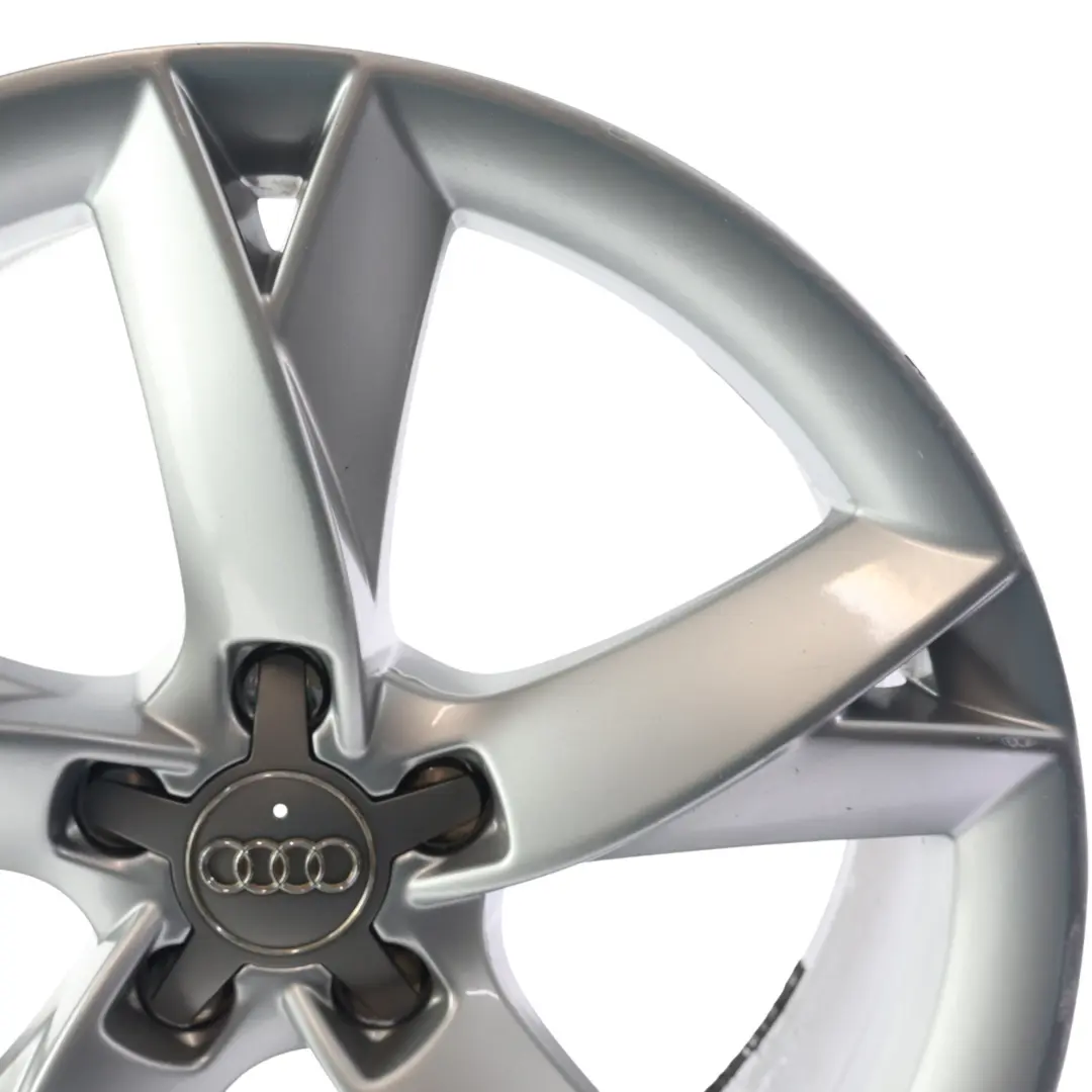 Audi A5 8T Jante argentée en alliage 19" 8.5J ET:32 flèche l'étoile - SKU 8T0601025F-1 - Numéro de pièce 8T0601025F