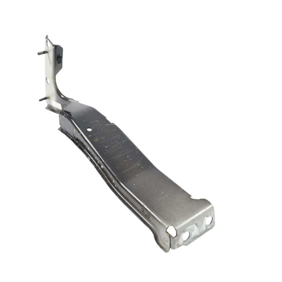 Soporte Montaje Guardabarros Delantero Derecho para Audi A5 8T con número de pieza 8T0821136A Audi A5 8T Soporte Montaje Guardabarros Delantero Derecho - SKU 8T0821136A-BBL - Número de pieza 8T0821136A
