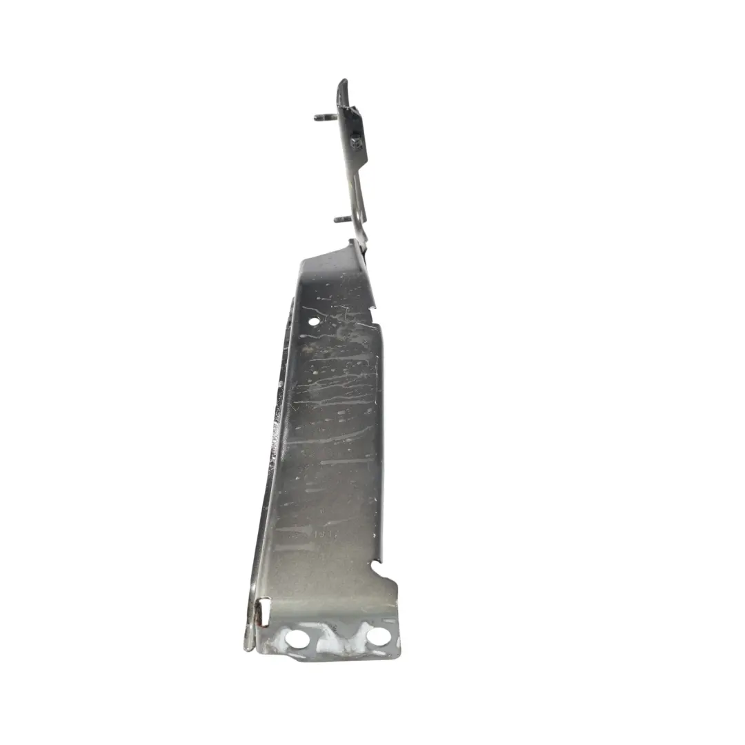 Soporte Montaje Guardabarros Delantero Derecho para Audi A5 8T con número de pieza 8T0821136A Audi A5 8T Soporte Montaje Guardabarros Delantero Derecho - SKU 8T0821136A-BBL - Número de pieza 8T0821136A