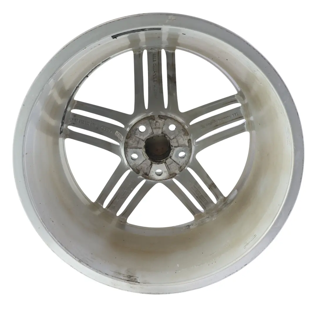 Felga Aluminiowa Srebrna 19" ET:36 8,5J do Audi Q3 8U o numerze 8U0601025AC Audi Q3 8U Felga Aluminiowa Srebrna 19" ET:36 8,5J - SKU 8U0601025AC-2 - Numer Części 8U0601025AC