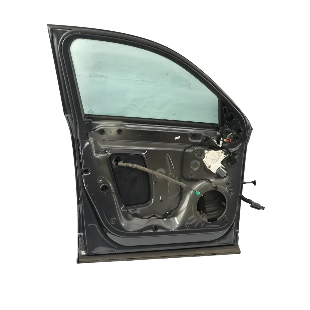 Panneau Revêtement Porte Avant Gauche Gris Daytona Nacré Z7S pour Audi Q3 8U à propos du numéro de pièce 8U0831051B Audi Q3 8U Panneau Revêtement Porte Avant Gauche Gris Daytona Nacré Z7S - SKU 8U0831051B-DGR - Numéro de pièce 8U0831051B