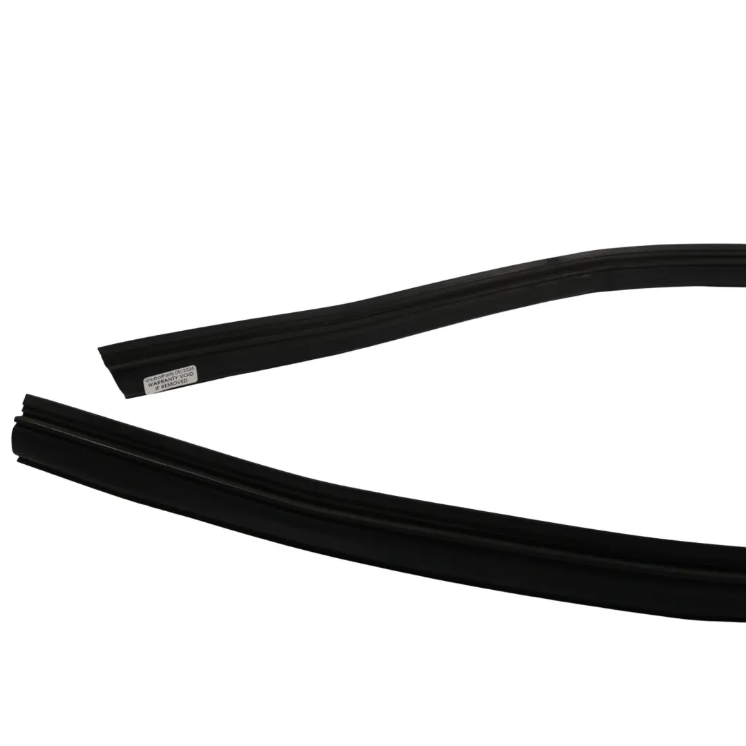 C394 Guarnizione Gomma Cofano Anteriore per Ford Kuga con numero di parte 8V41-16770-AB Ford Kuga C394 Guarnizione Gomma Cofano Anteriore - SKU 8V41-16770-AB - Numero di parte 8V41-16770-AB