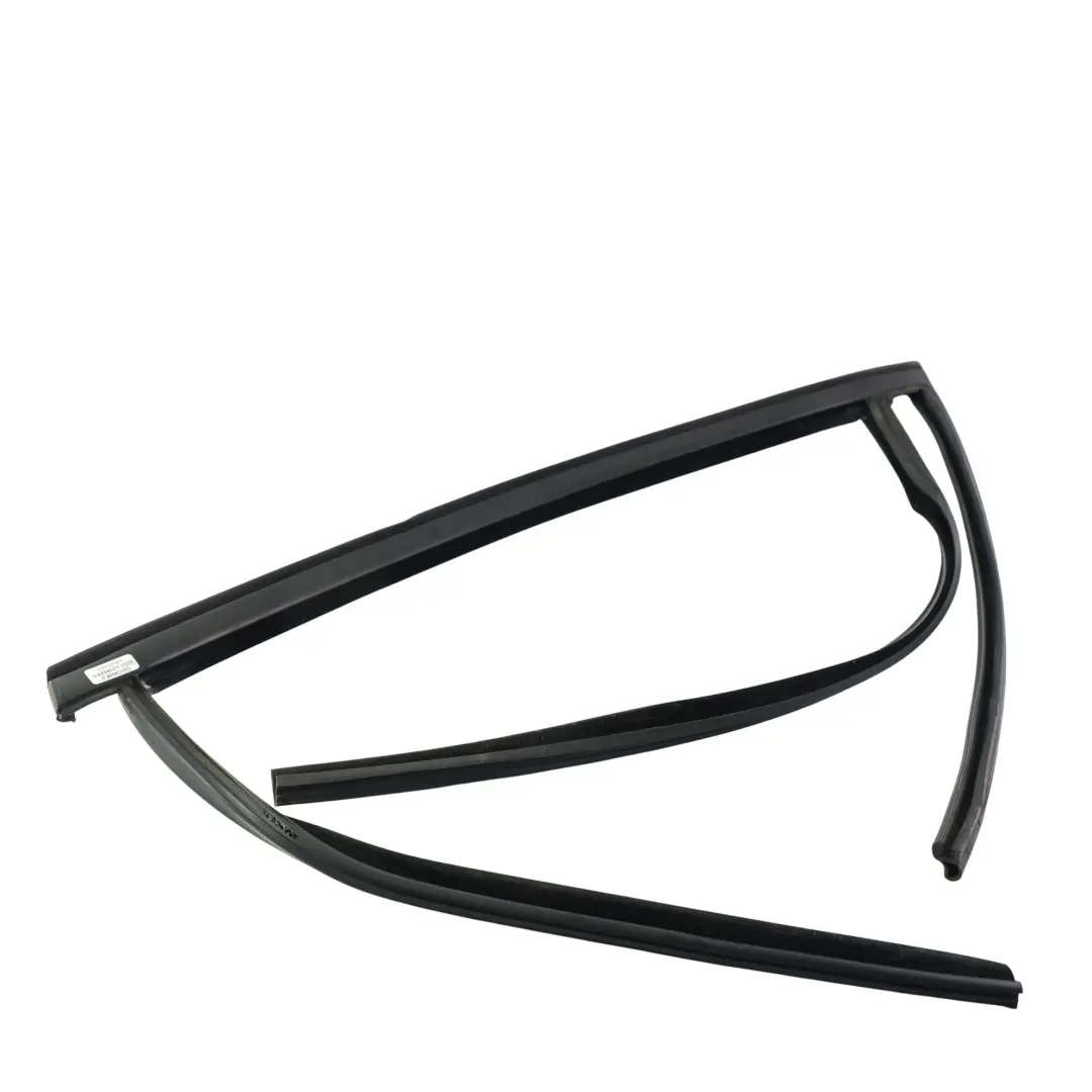 Ford Kuga MK1 Tür Fenster Dichtung Führung Hinten Rechts - SKU 8V41-S25824-A - Teilenummer 8V41-S25824-A